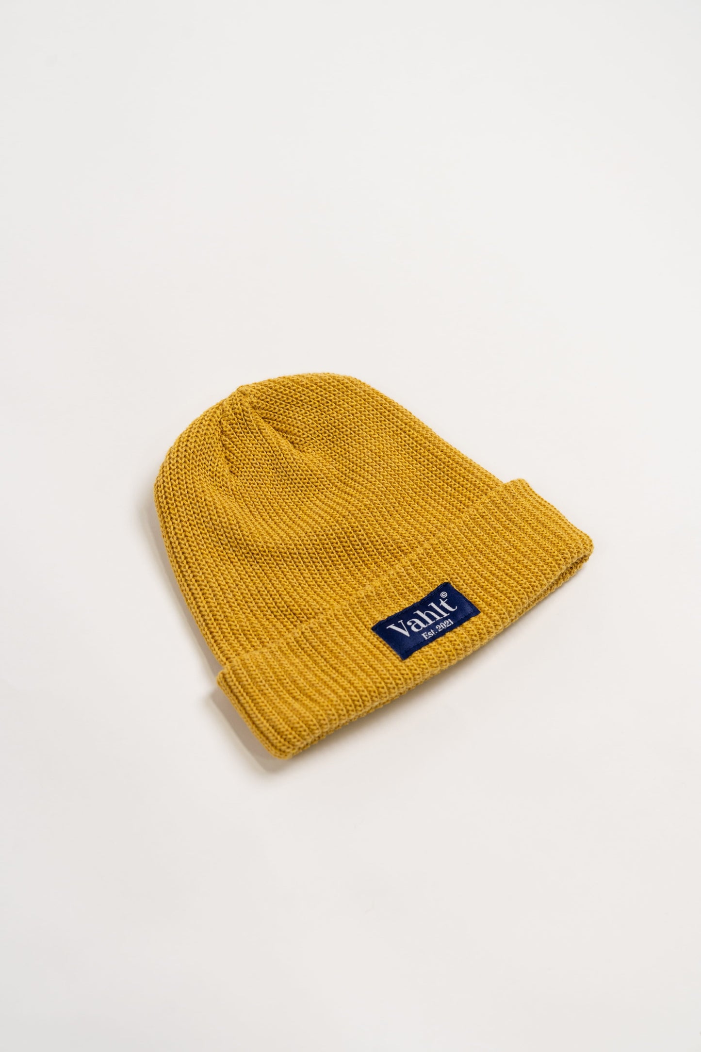 Vahlt Tag Knit beanie